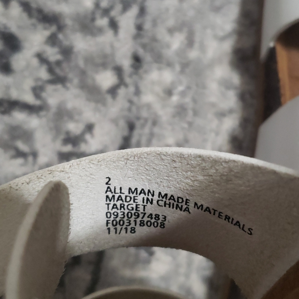 Sandals - Picture 2 of 2